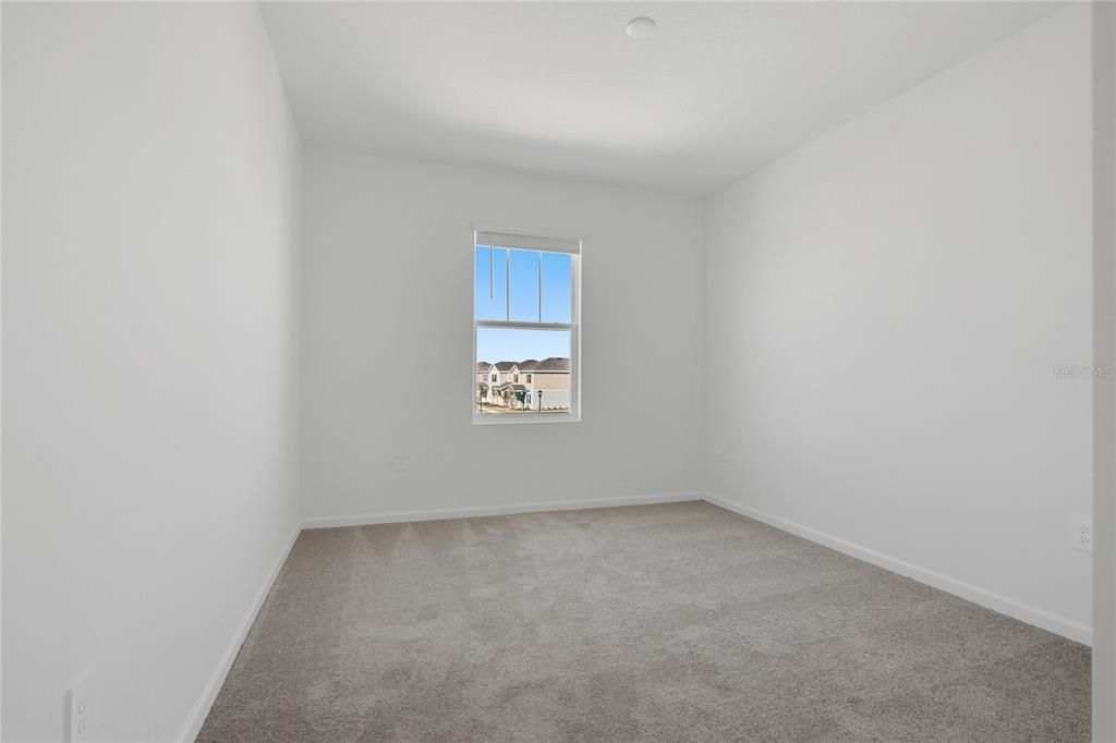 For Rent: $2,300 (3 beds, 2 baths, 1834 Square Feet)