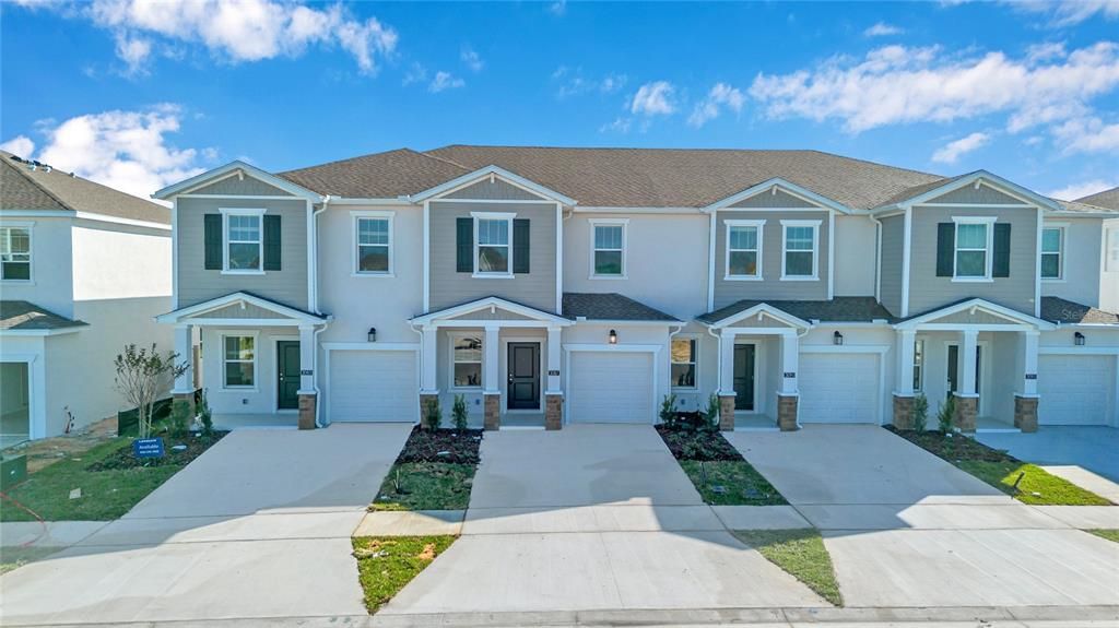 For Rent: $2,300 (3 beds, 2 baths, 1834 Square Feet)