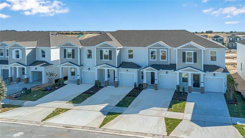 For Rent: $2,300 (3 beds, 2 baths, 1834 Square Feet)