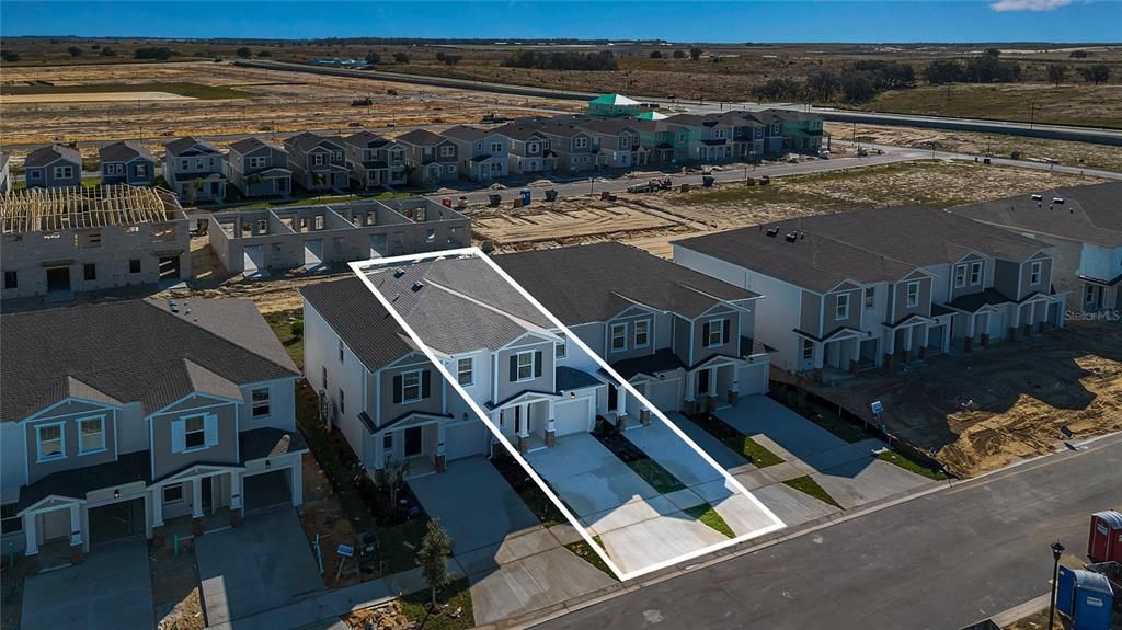 For Rent: $2,300 (3 beds, 2 baths, 1834 Square Feet)