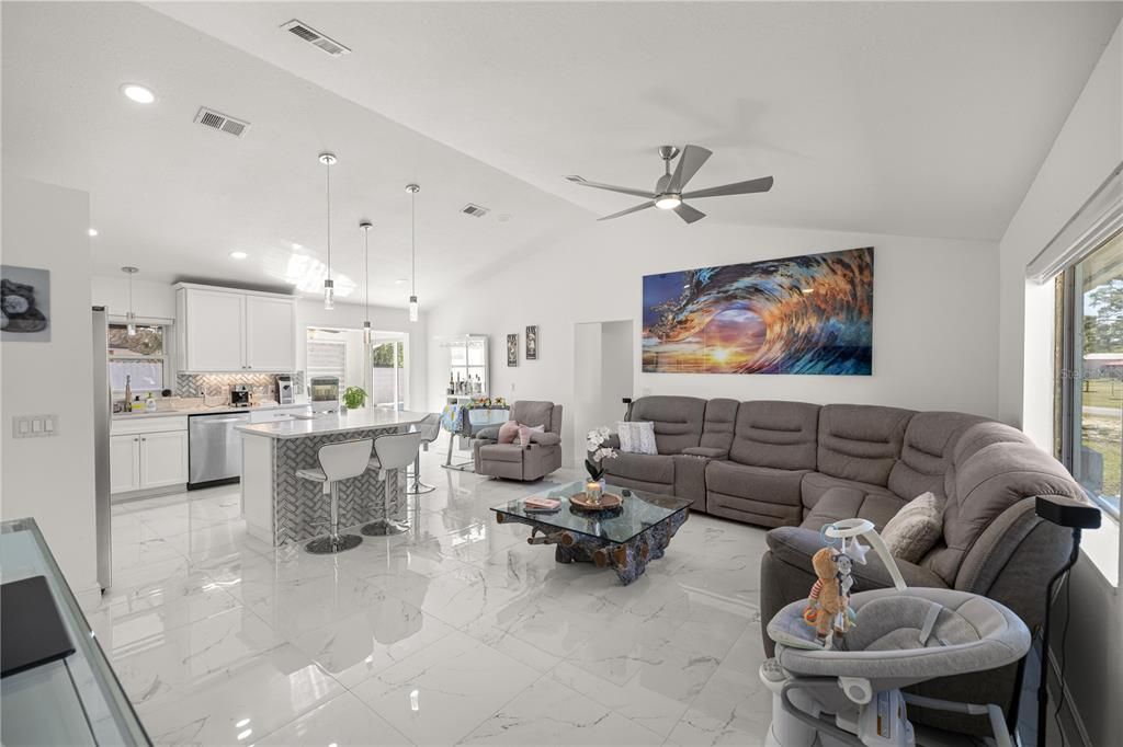 En Renta: $2,800 (3 camas, 2 baños, 1306 Pies cuadrados)