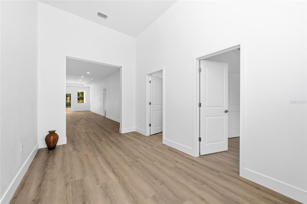 For Sale: $575,000 (4 beds, 3 baths, 2710 Square Feet)