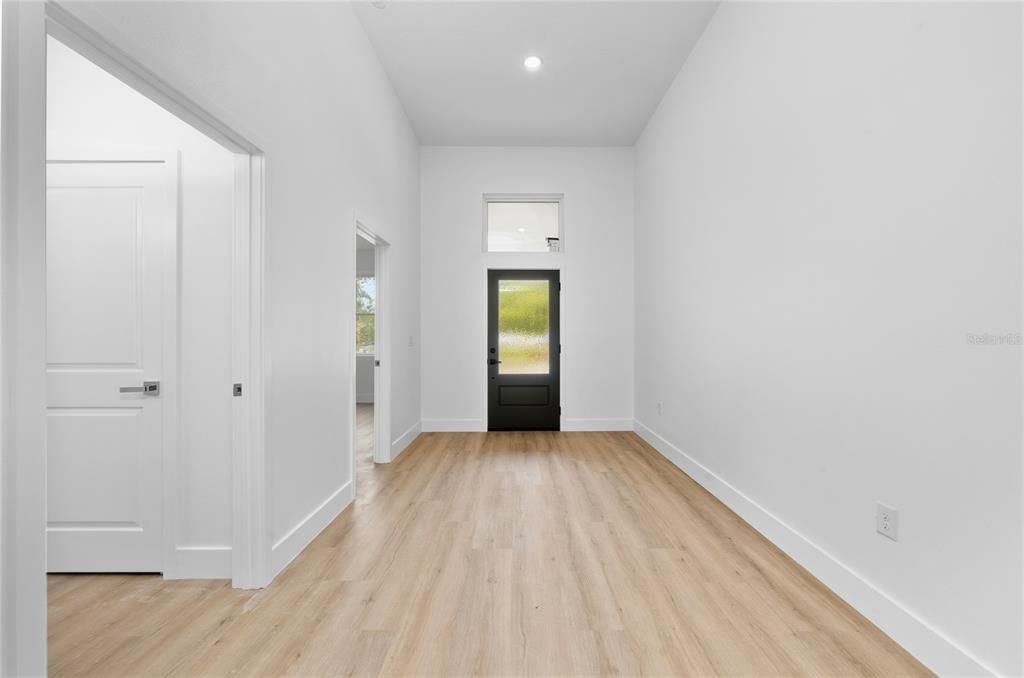 For Sale: $575,000 (4 beds, 3 baths, 2710 Square Feet)