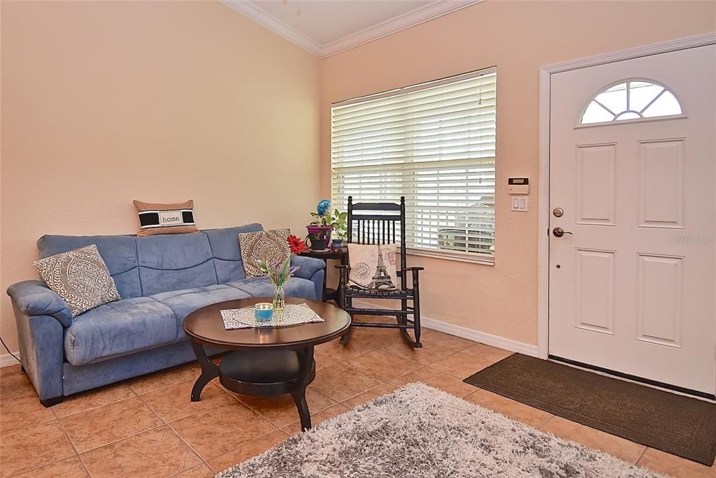 For Sale: $279,900 (2 beds, 2 baths, 1150 Square Feet)