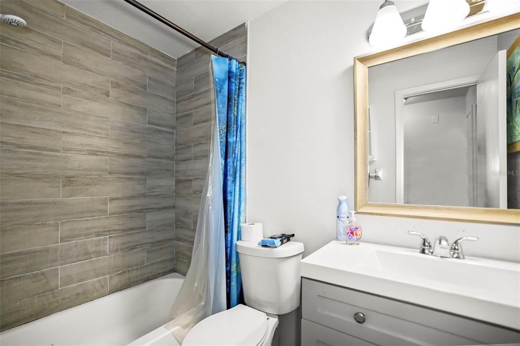 For Sale: $750,000 (6 beds, 0 baths, 2272 Square Feet)