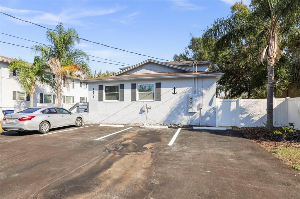 For Sale: $750,000 (6 beds, 0 baths, 2272 Square Feet)