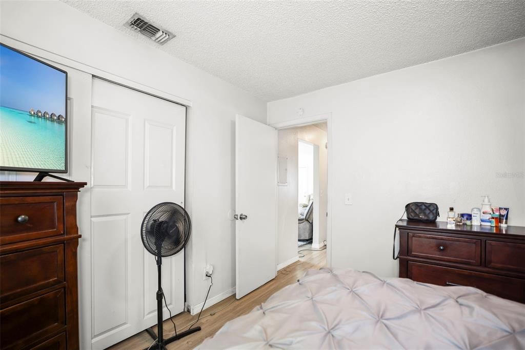 For Sale: $750,000 (6 beds, 0 baths, 2272 Square Feet)