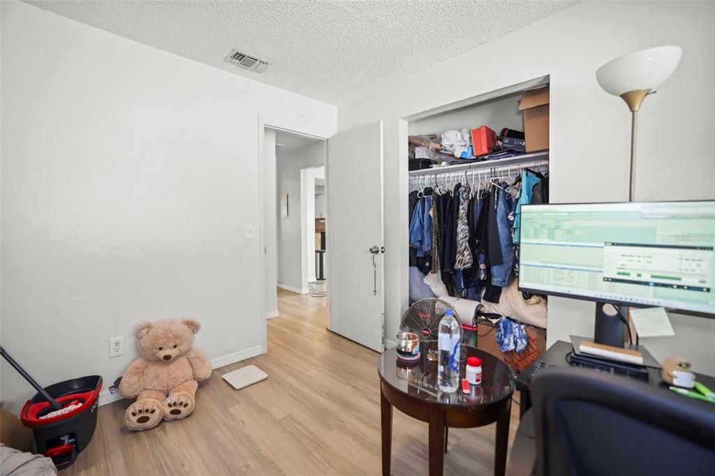 For Sale: $750,000 (6 beds, 0 baths, 2272 Square Feet)