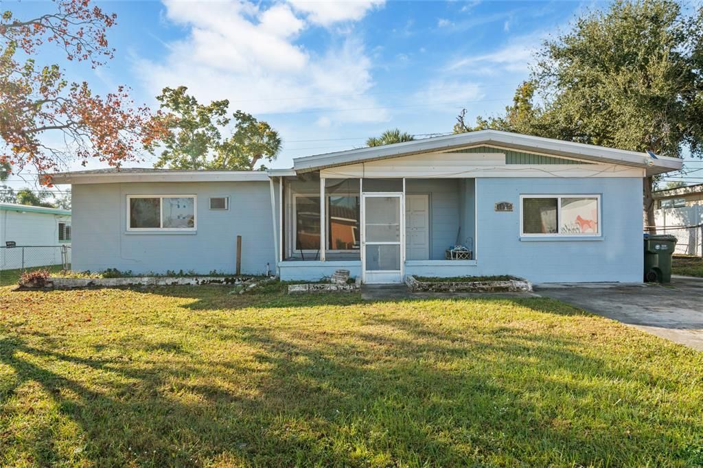 For Sale: $299,900 (3 beds, 1 baths, 1348 Square Feet)