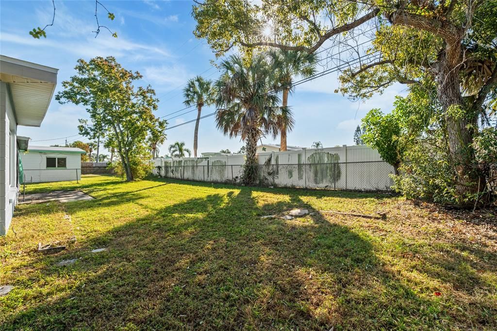 For Sale: $299,900 (3 beds, 1 baths, 1348 Square Feet)