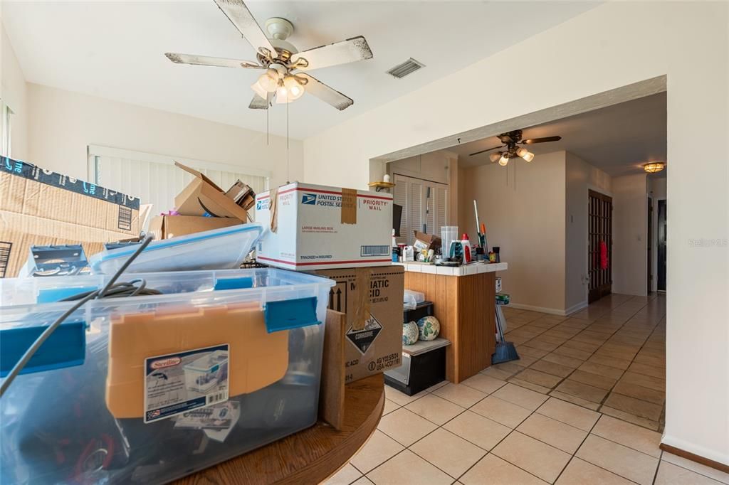 For Sale: $299,900 (3 beds, 1 baths, 1348 Square Feet)