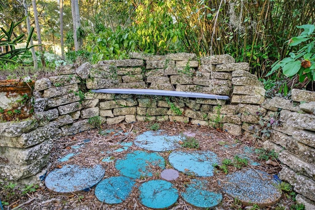 For Sale: $200,000 (3 beds, 2 baths, 1344 Square Feet)