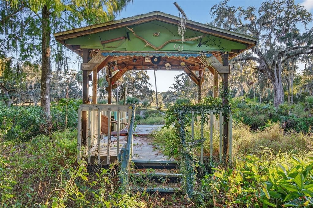 For Sale: $200,000 (3 beds, 2 baths, 1344 Square Feet)