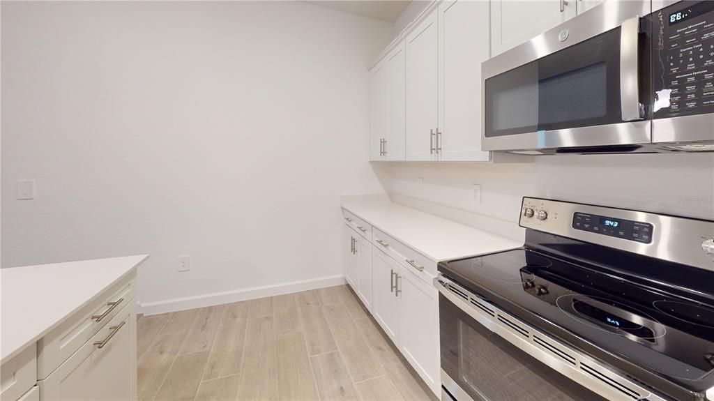 For Rent: $2,550 (4 beds, 3 baths, 2027 Square Feet)