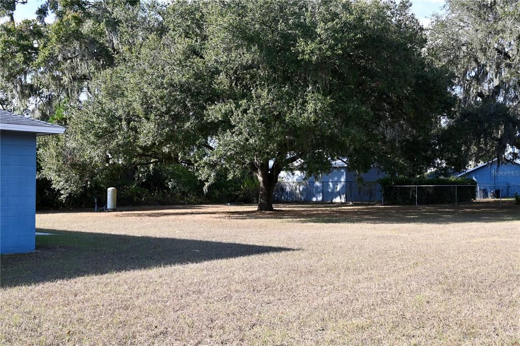 Activo con contrato: $380,000 (3 camas, 2 baños, 1620 Pies cuadrados)