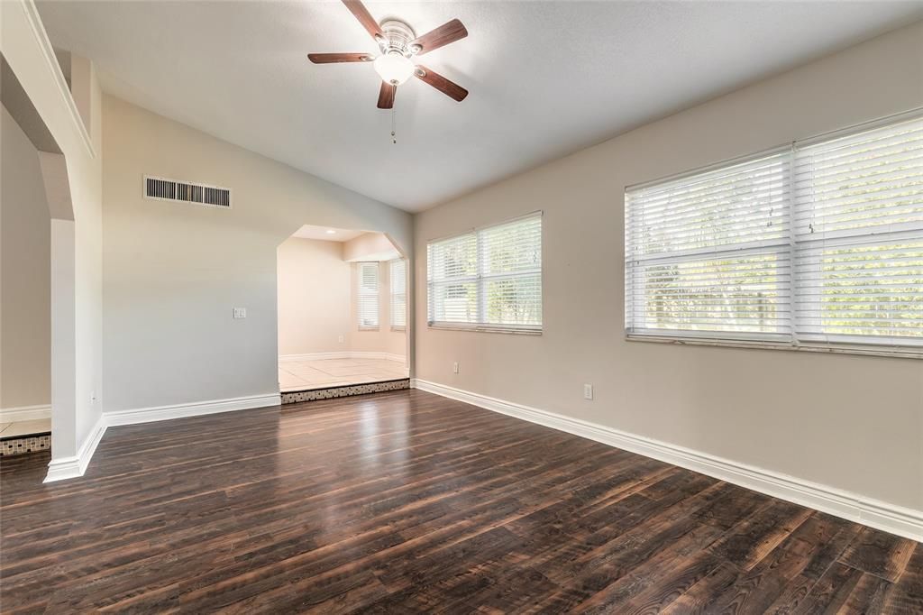 For Sale: $399,900 (3 beds, 2 baths, 2042 Square Feet)