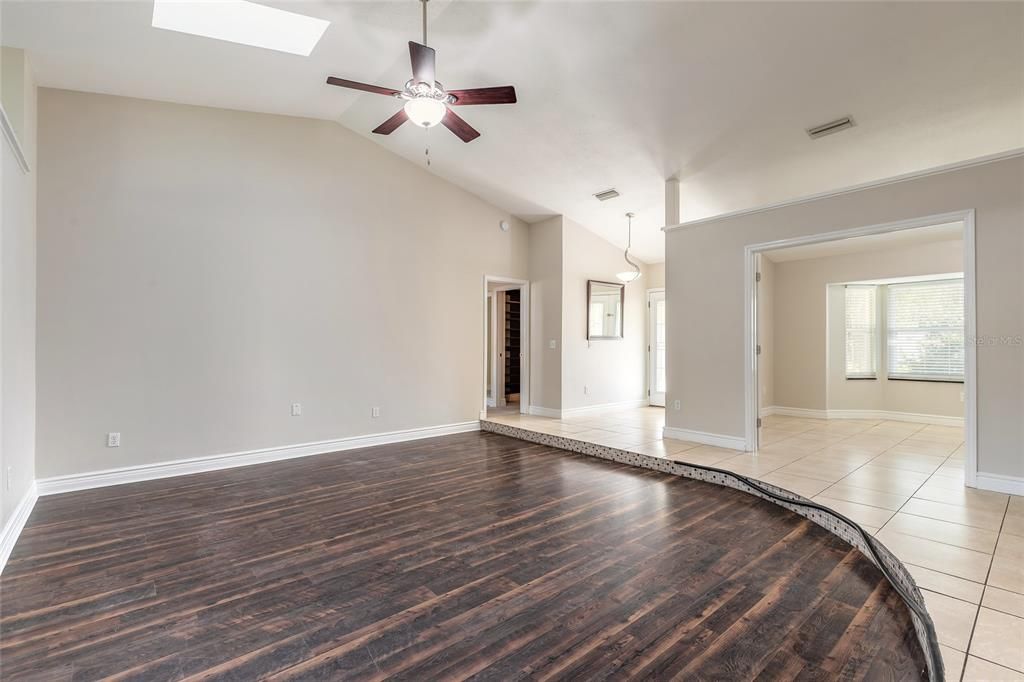 For Sale: $399,900 (3 beds, 2 baths, 2042 Square Feet)