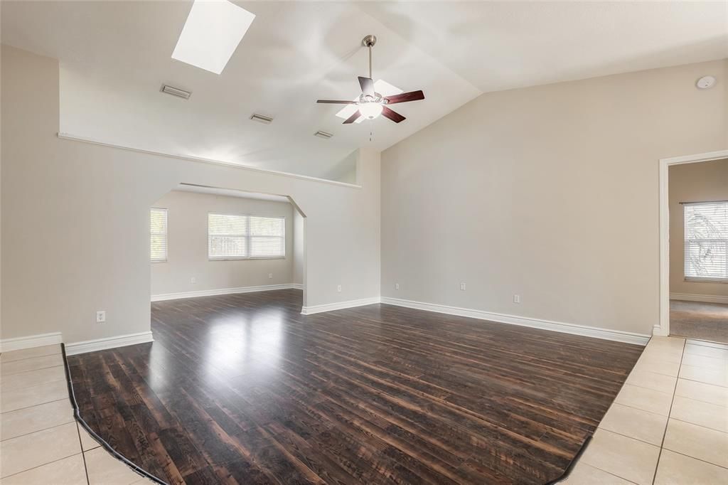 For Sale: $399,900 (3 beds, 2 baths, 2042 Square Feet)