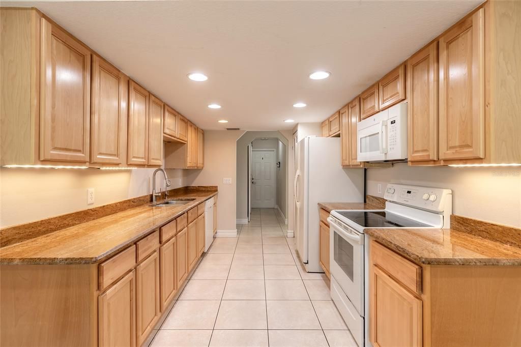 For Sale: $399,900 (3 beds, 2 baths, 2042 Square Feet)