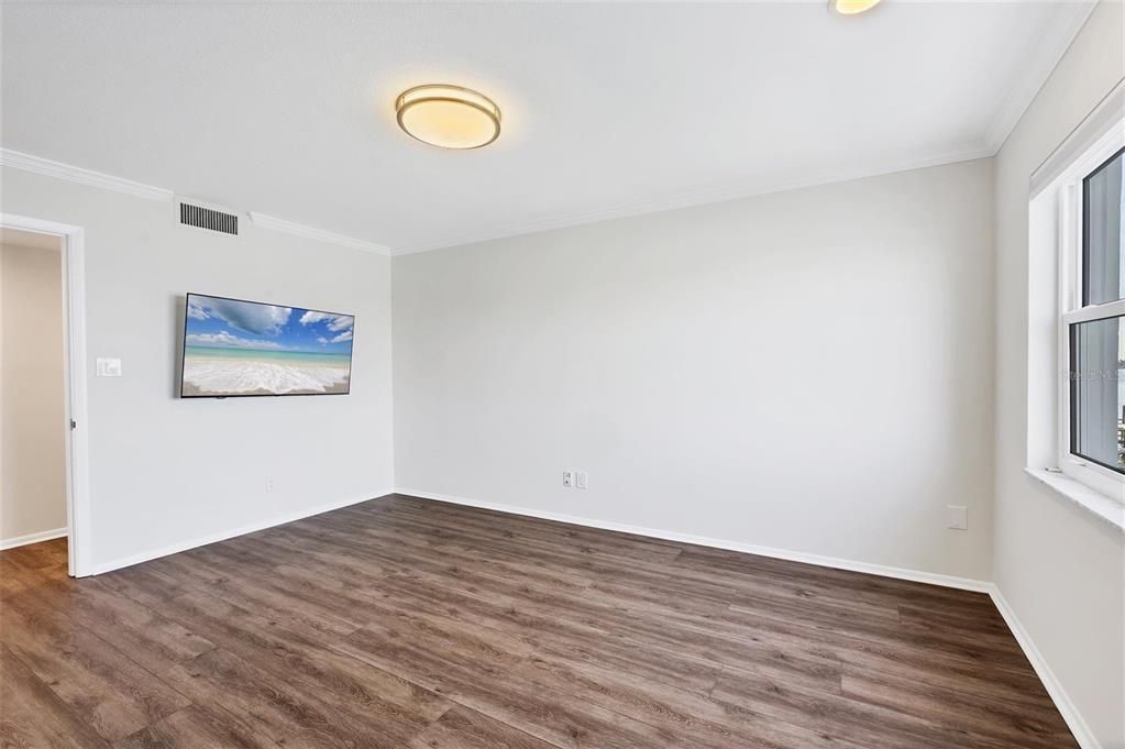 待售: $950,000 (2 贝兹, 2 浴室, 1454 平方英尺)