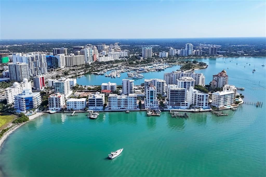 待售: $950,000 (2 贝兹, 2 浴室, 1454 平方英尺)