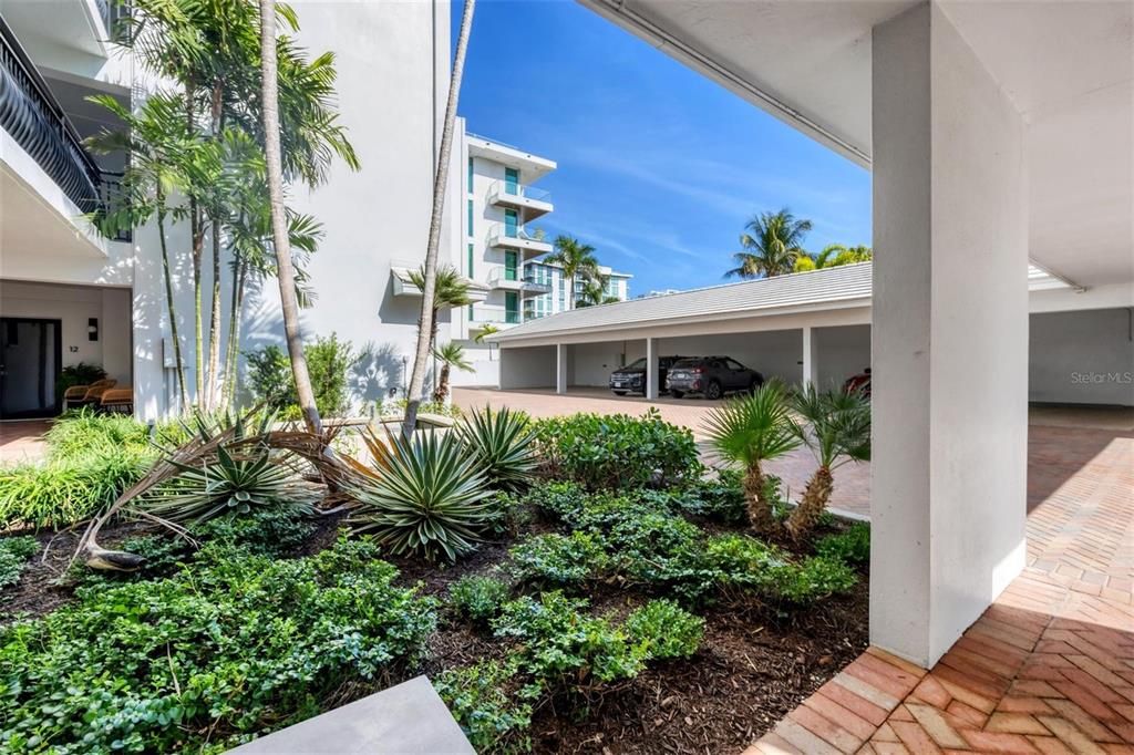 待售: $950,000 (2 贝兹, 2 浴室, 1454 平方英尺)