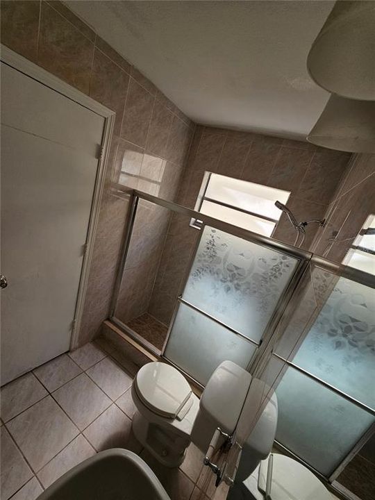 For Rent: $1,899 (2 beds, 2 baths, 930 Square Feet)