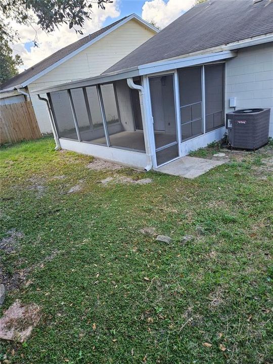 For Rent: $1,899 (2 beds, 2 baths, 930 Square Feet)