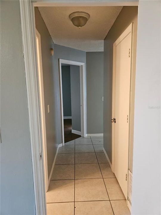 For Rent: $1,899 (2 beds, 2 baths, 930 Square Feet)