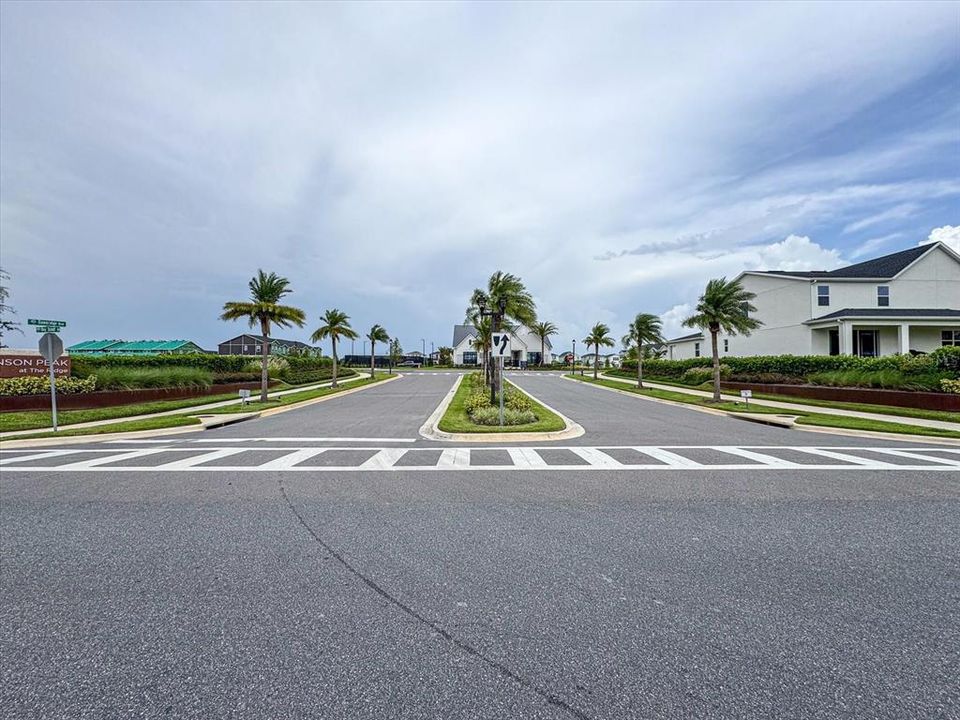 出租: $2,850 (4 贝兹, 3 浴室, 2031 平方英尺)