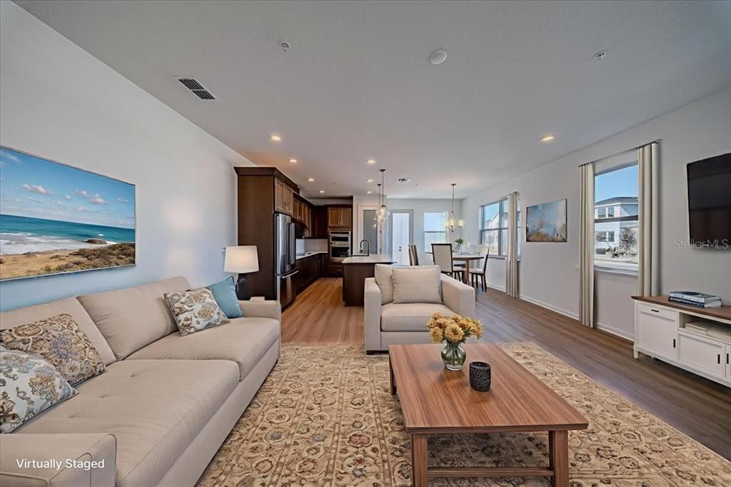 出租: $2,850 (4 贝兹, 3 浴室, 2031 平方英尺)