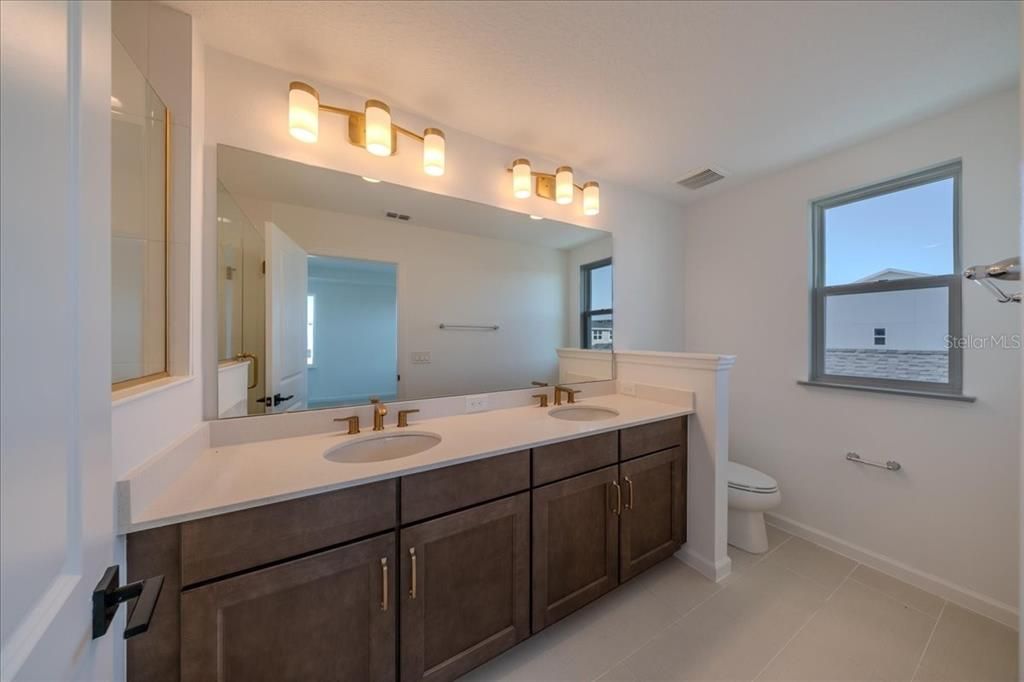 出租: $2,850 (4 贝兹, 3 浴室, 2031 平方英尺)