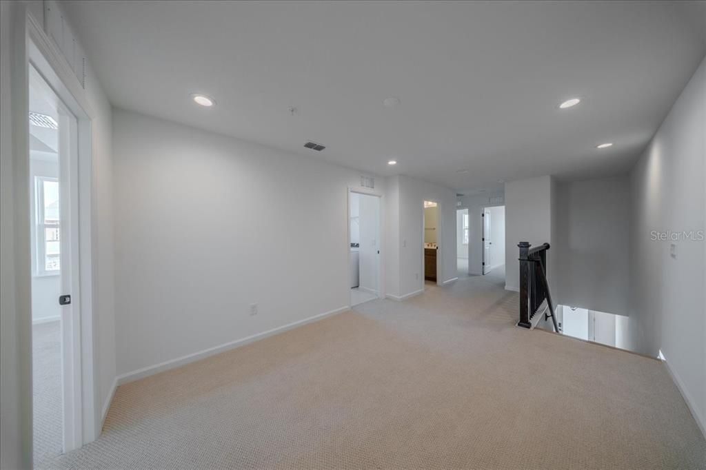 出租: $2,850 (4 贝兹, 3 浴室, 2031 平方英尺)