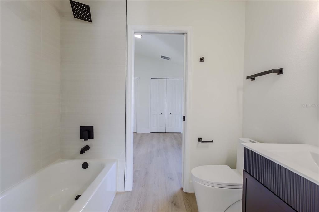 Active With Contract: $369,000 (4 beds, 3 baths, 1810 Square Feet)