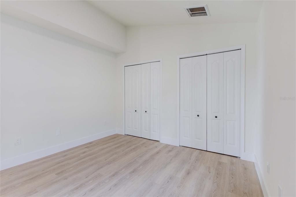 Active With Contract: $369,000 (4 beds, 3 baths, 1810 Square Feet)