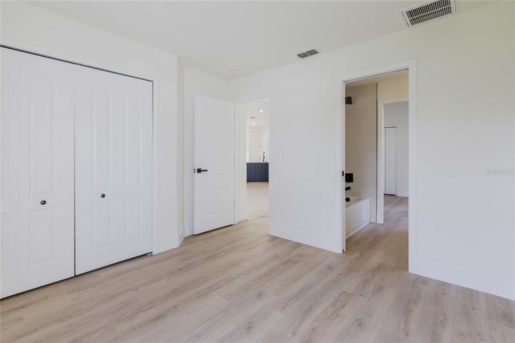 Active With Contract: $369,000 (4 beds, 3 baths, 1810 Square Feet)