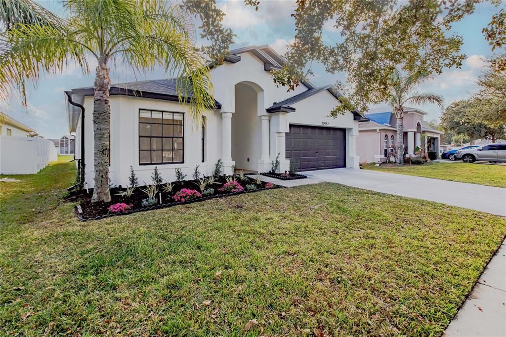 Active With Contract: $369,000 (4 beds, 3 baths, 1810 Square Feet)