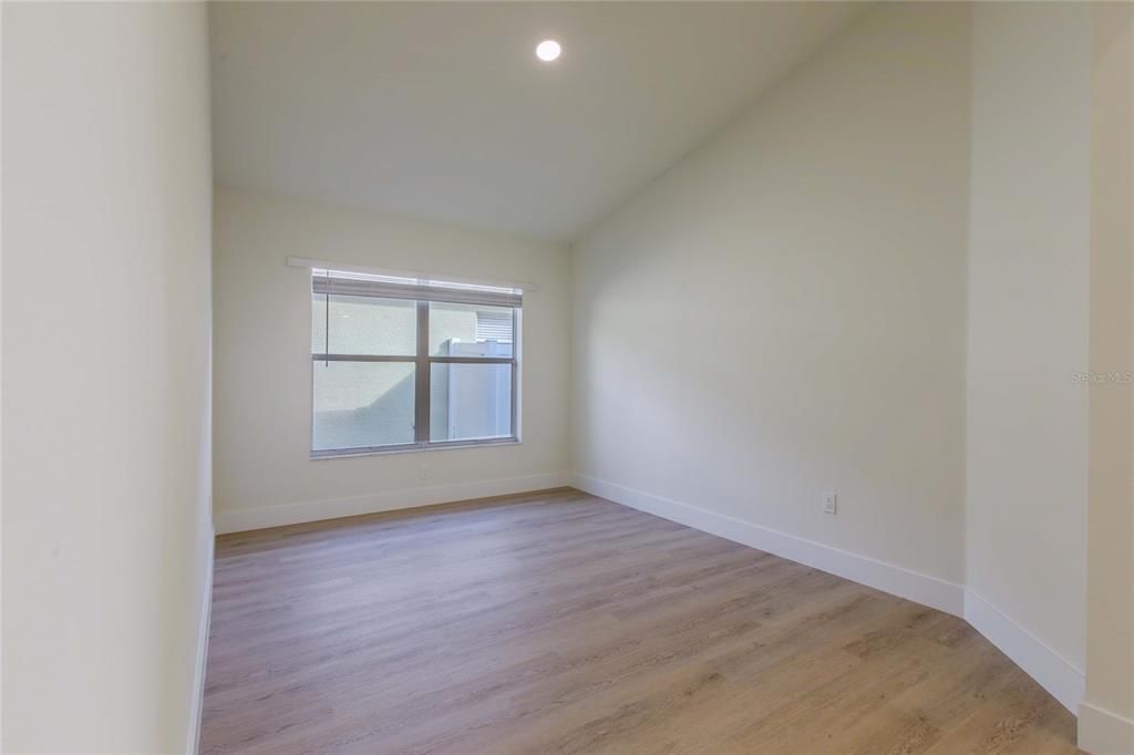 Active With Contract: $369,000 (4 beds, 3 baths, 1810 Square Feet)