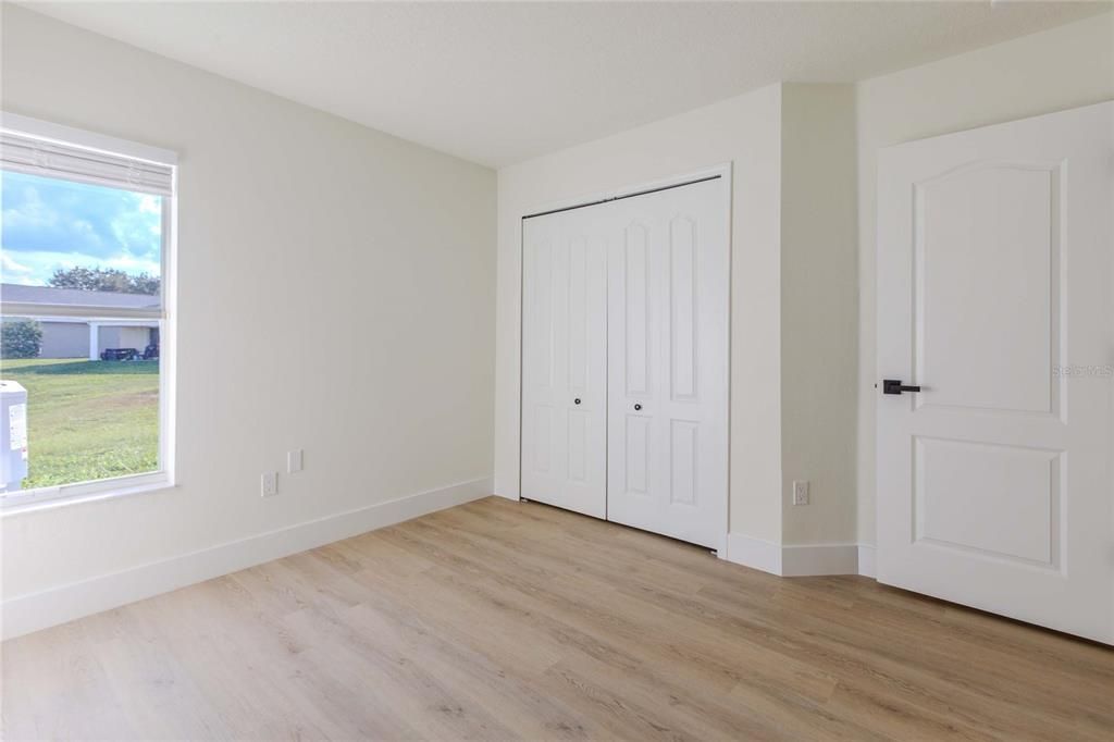 Active With Contract: $369,000 (4 beds, 3 baths, 1810 Square Feet)