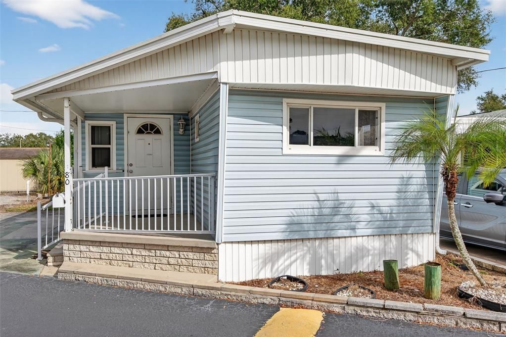 For Sale: $119,000 (3 beds, 2 baths, 928 Square Feet)