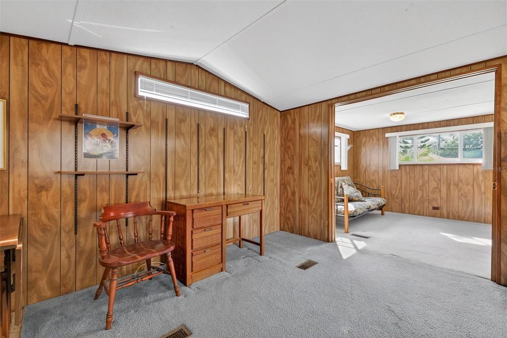 For Sale: $119,000 (3 beds, 2 baths, 928 Square Feet)