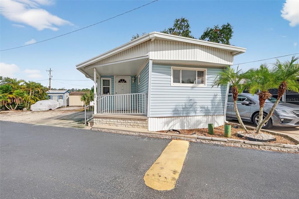 For Sale: $119,000 (3 beds, 2 baths, 928 Square Feet)