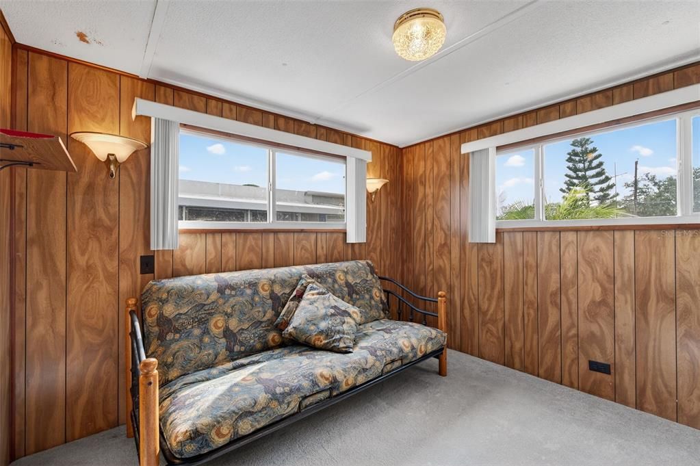 For Sale: $119,000 (3 beds, 2 baths, 928 Square Feet)