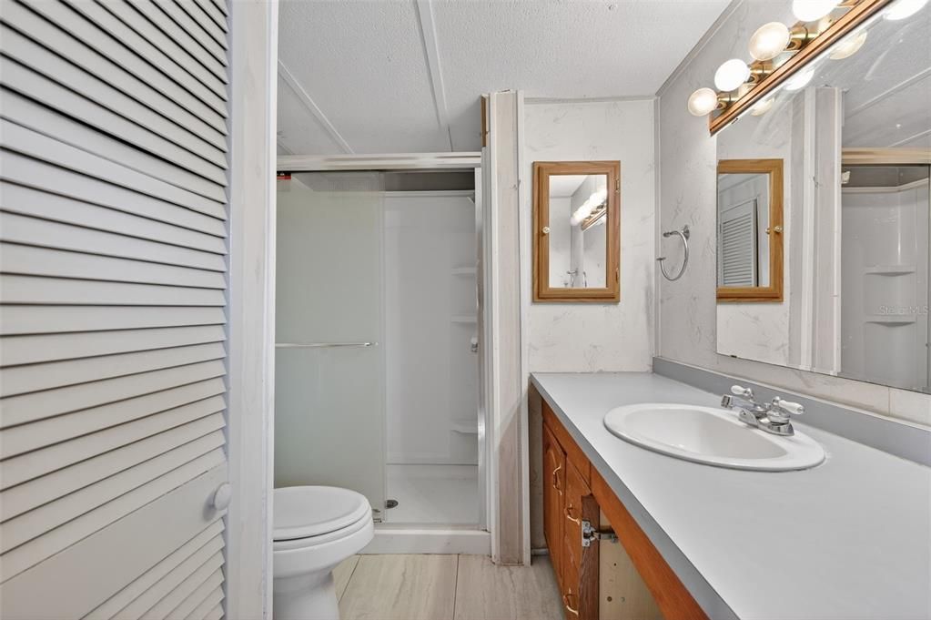 For Sale: $119,000 (3 beds, 2 baths, 928 Square Feet)