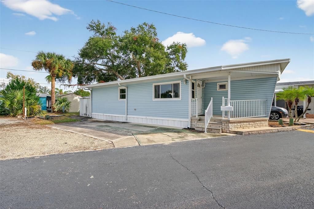 For Sale: $119,000 (3 beds, 2 baths, 928 Square Feet)