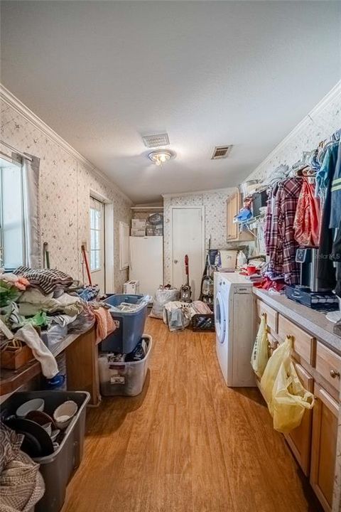 На продажу: $250,000 (3 спален, 2 ванн, 2015 Квадратных фут)