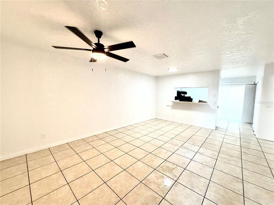 For Rent: $1,850 (2 beds, 2 baths, 953 Square Feet)