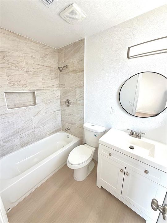 For Rent: $1,850 (2 beds, 2 baths, 953 Square Feet)