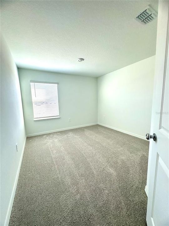 For Rent: $2,400 (3 beds, 2 baths, 1851 Square Feet)