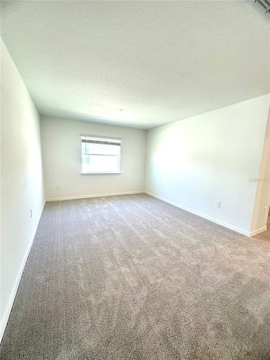 For Rent: $2,400 (3 beds, 2 baths, 1851 Square Feet)